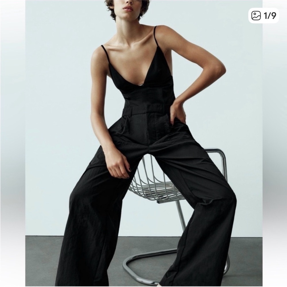 Zara Women's Chic Black Jumpsuit - Picture 6 of 6